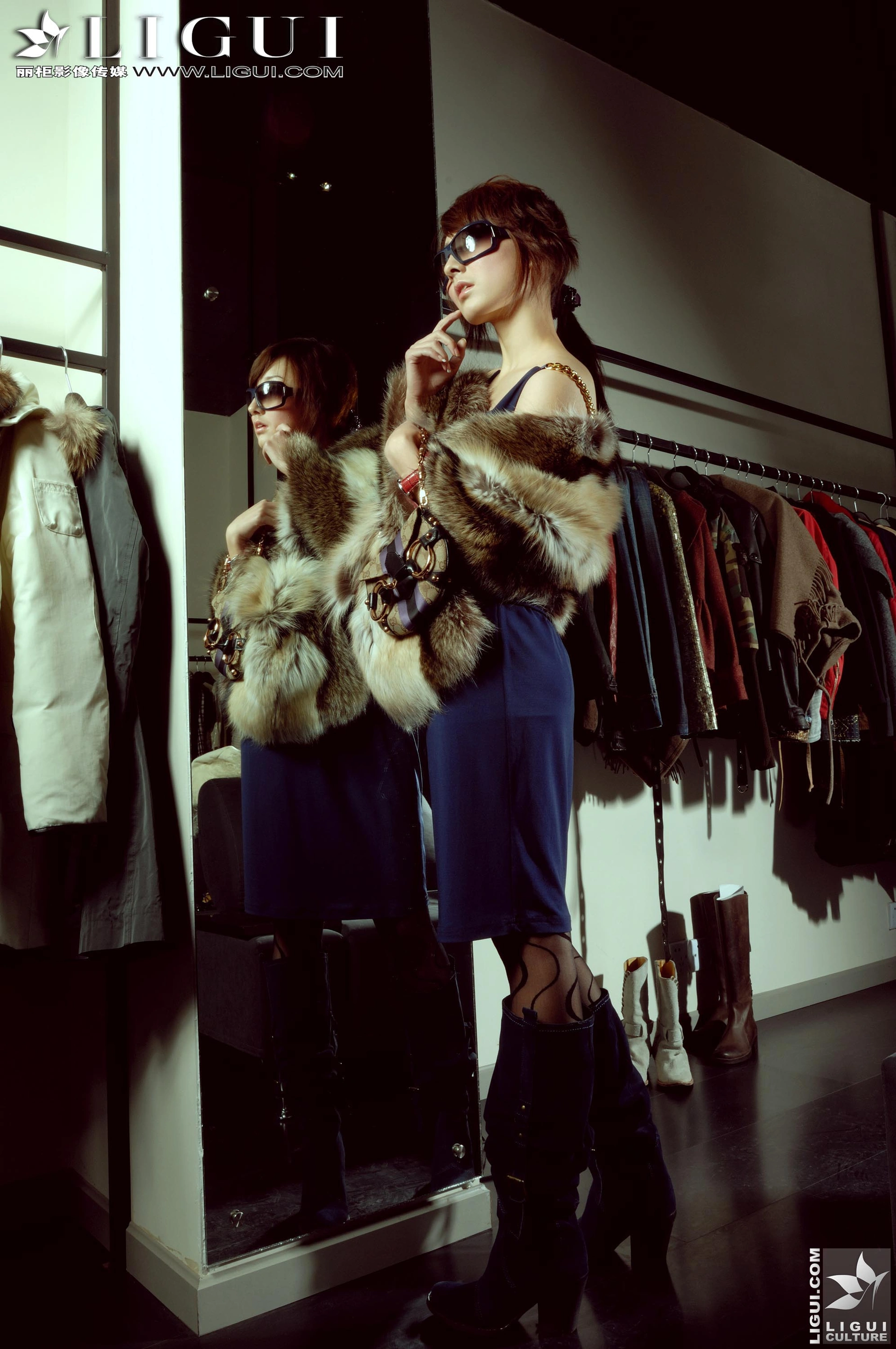 2013.03.15 Model Kelly&Lisa 3